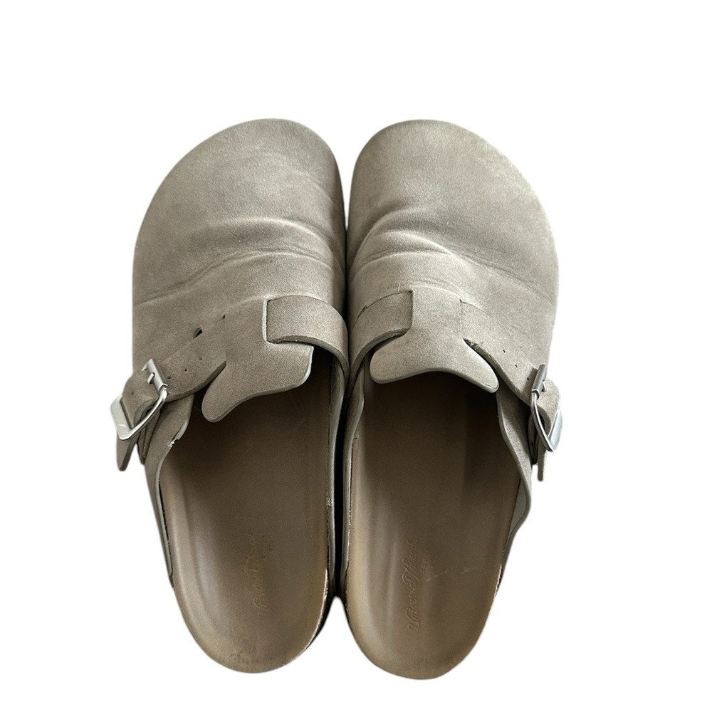 Universal Thread Clogs - Picture 3 of 4